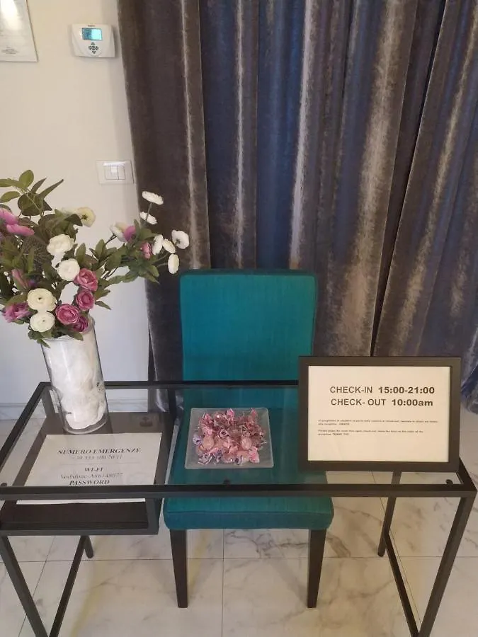 1Suite Firenze 3*, Florence